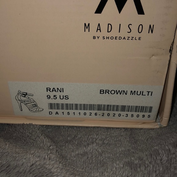 Cute Multistrap stilettos - Picture 3 of 3